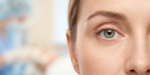 Was ist eine Augenlidstraffung? Für wen ist sie geeignet und wie wird sie durchgeführt?